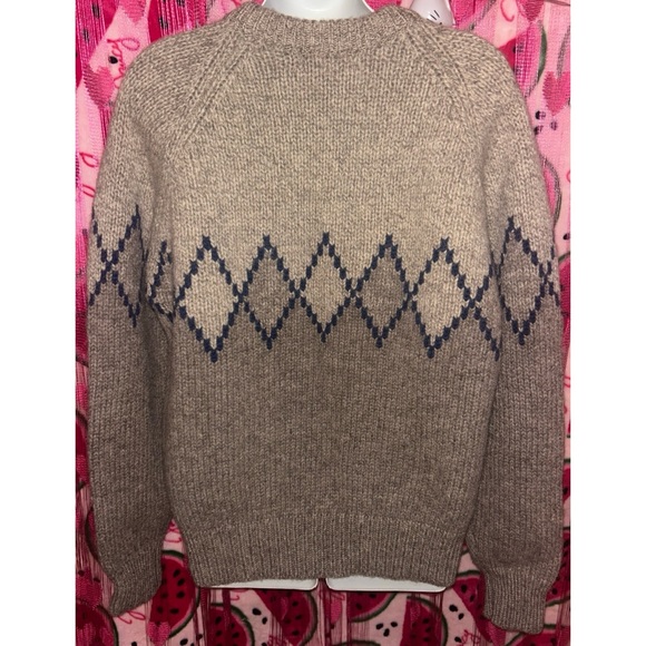 🤍 GAP Vintage Wool Crew Neck Sweater - Picture 3 of 5